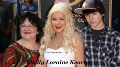 Shelly Loraine Kearns