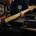 bass guitar buzzing on Behringer XR18